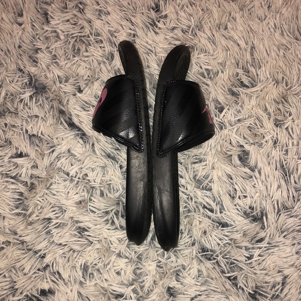Nike Slides - Picture 4 of 4